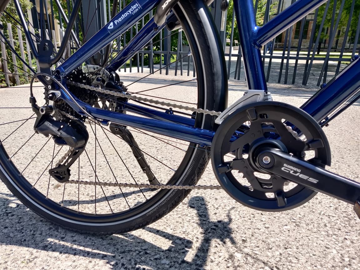 Vélo VTC VELODEVILLE cadre ouvert pour randonnée chemin
