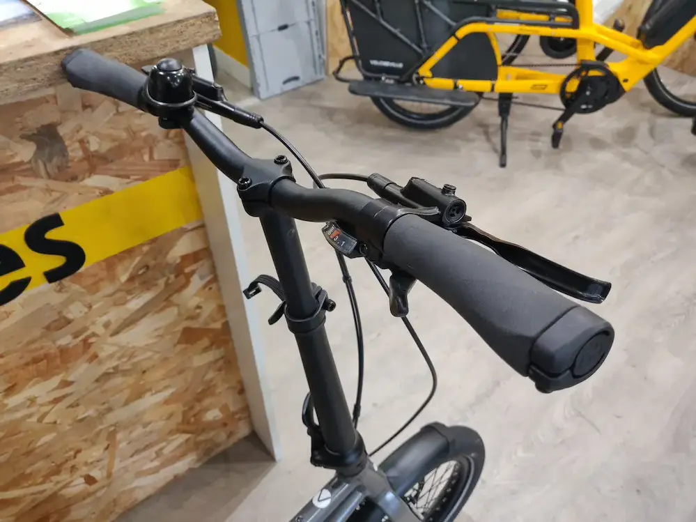 vélo pliabe électrique EFoldy VELO DE VILLE guidon